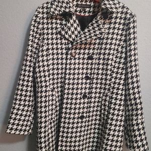XL Houndstooth Peacoat. Never Worn. NEW WITH TAGS.
